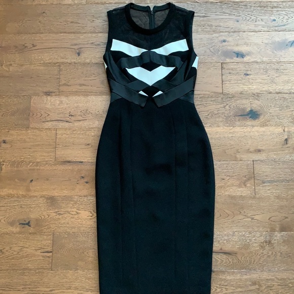 Karen Millen Midi length dress - Picture 3 of 13